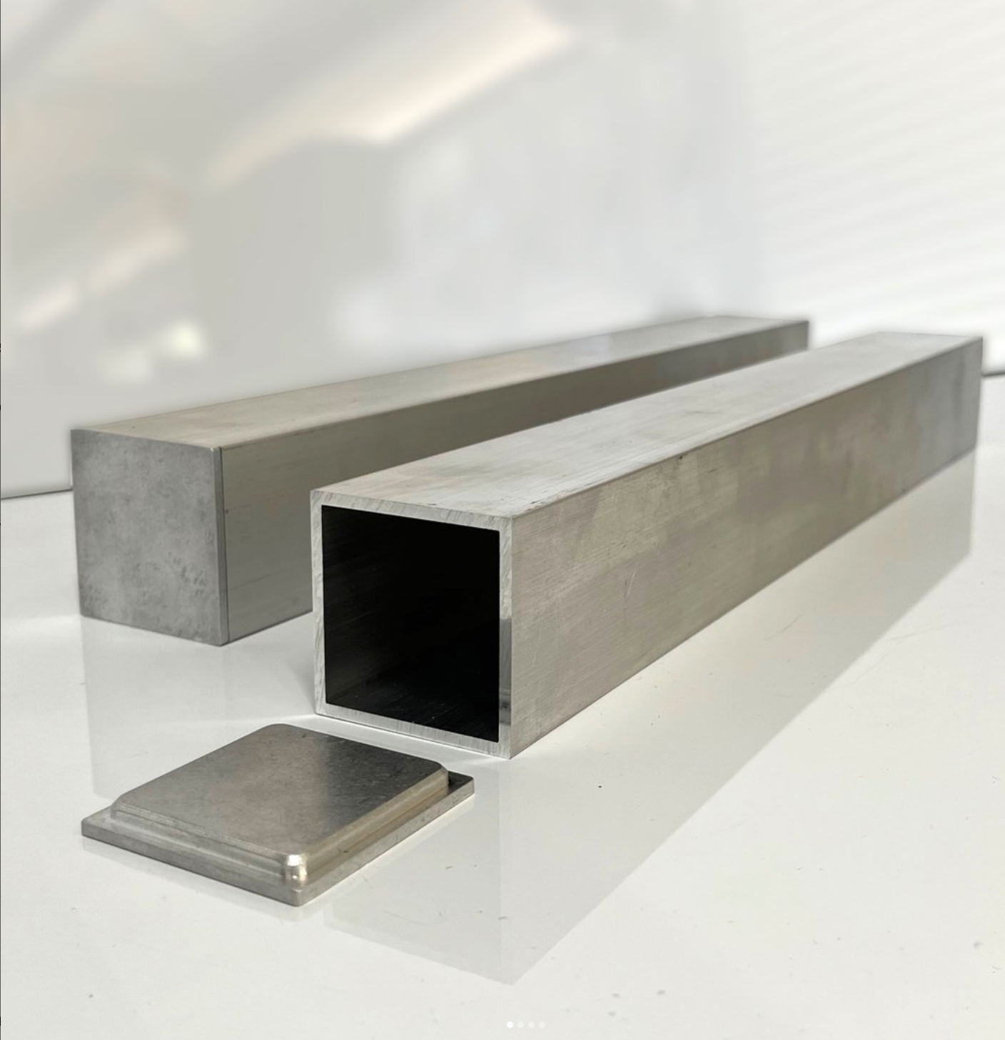 CNC-machined aluminium end caps for square posts